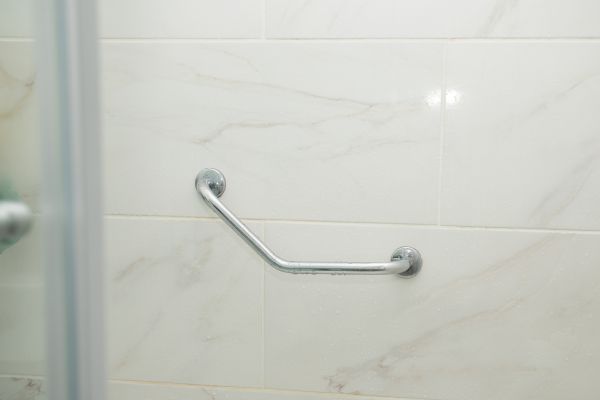 Cost of Mobility Shower Installation in Lutz