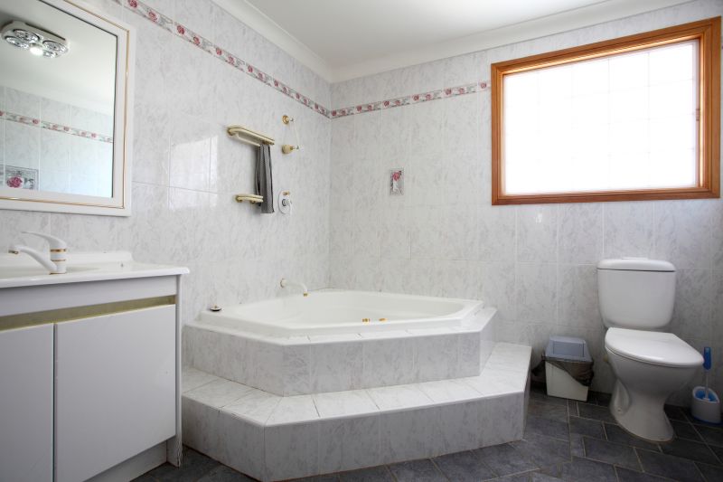 Top Bathtub Installation Companies in Tampa, FL